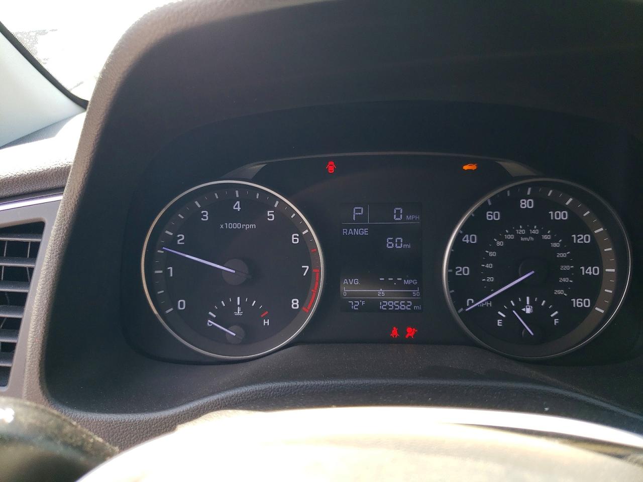 HYUNDAI ELANTRA 2017 — 10