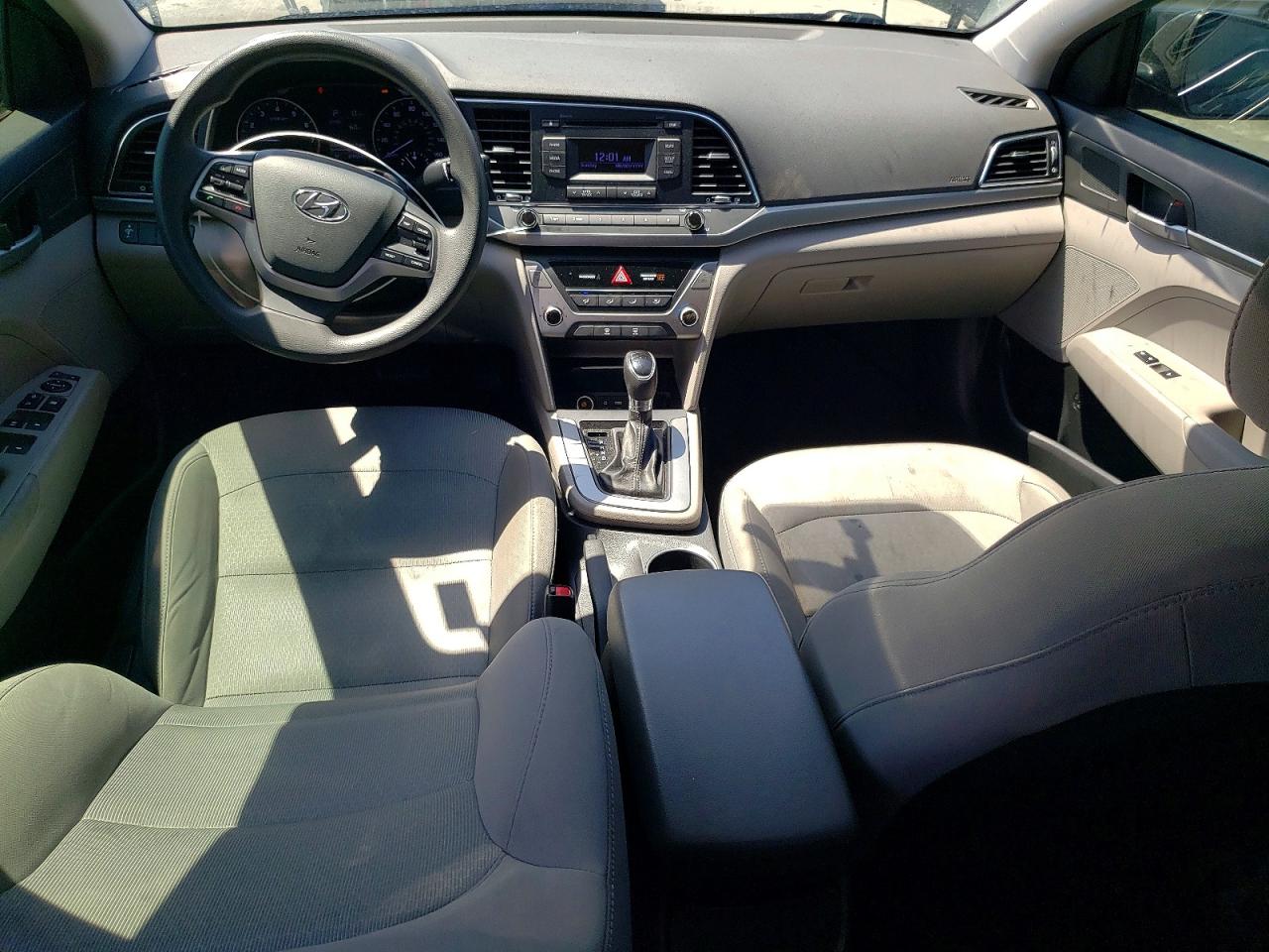 HYUNDAI ELANTRA 2017 — 9