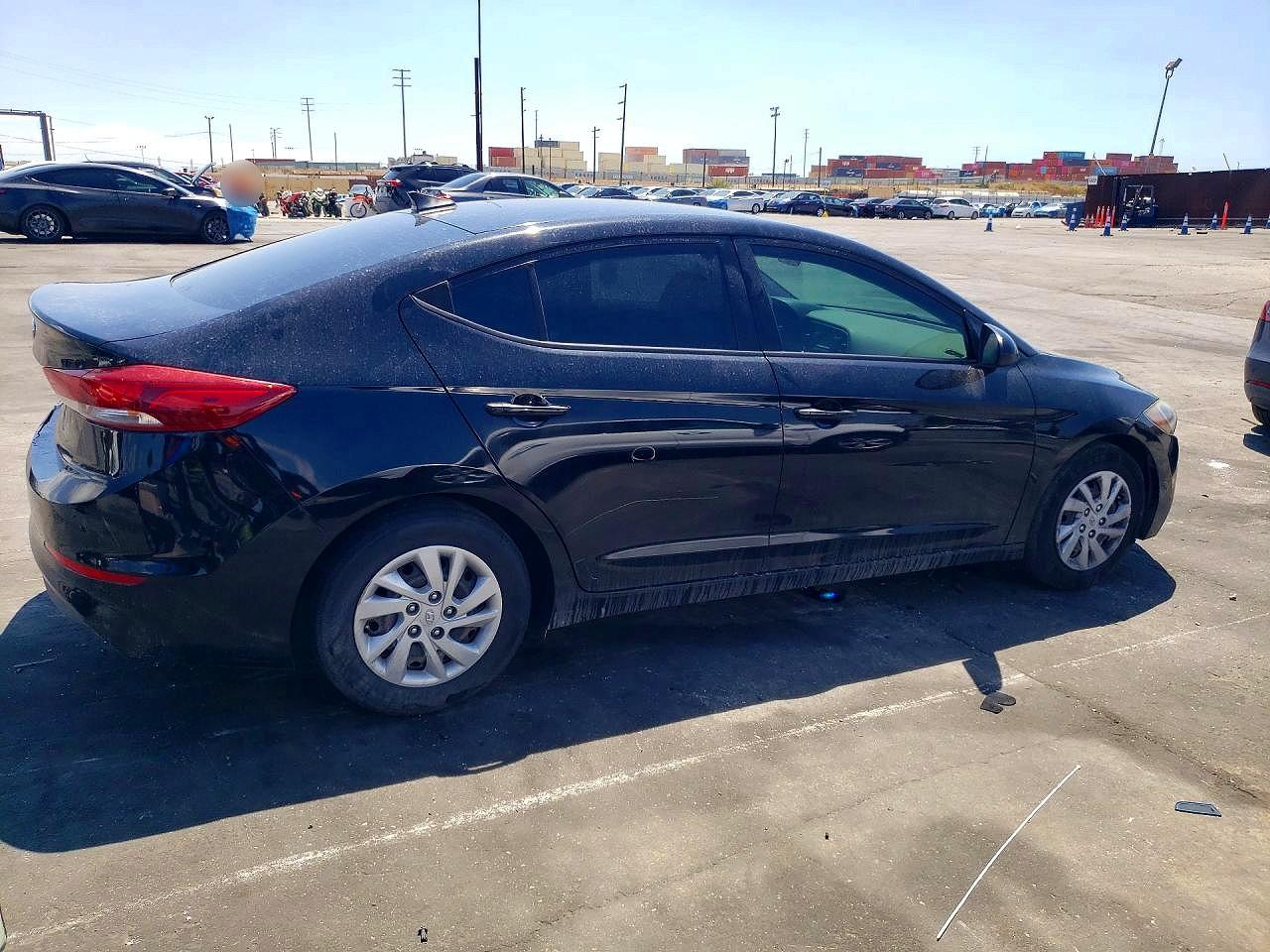 HYUNDAI ELANTRA 2017 — 4