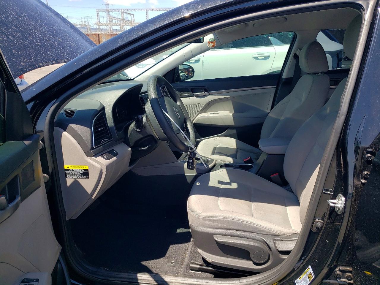 HYUNDAI ELANTRA 2017 — 8