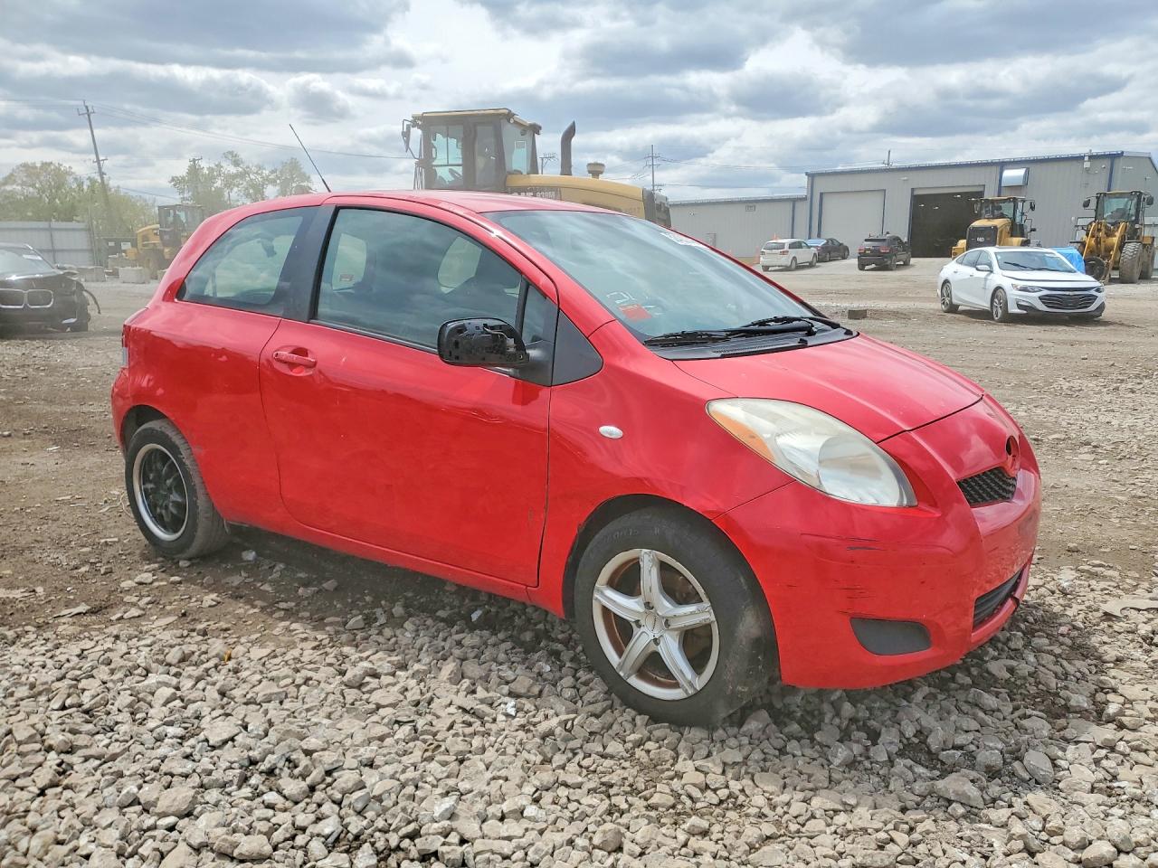 TOYT YARIS 2011 — 5