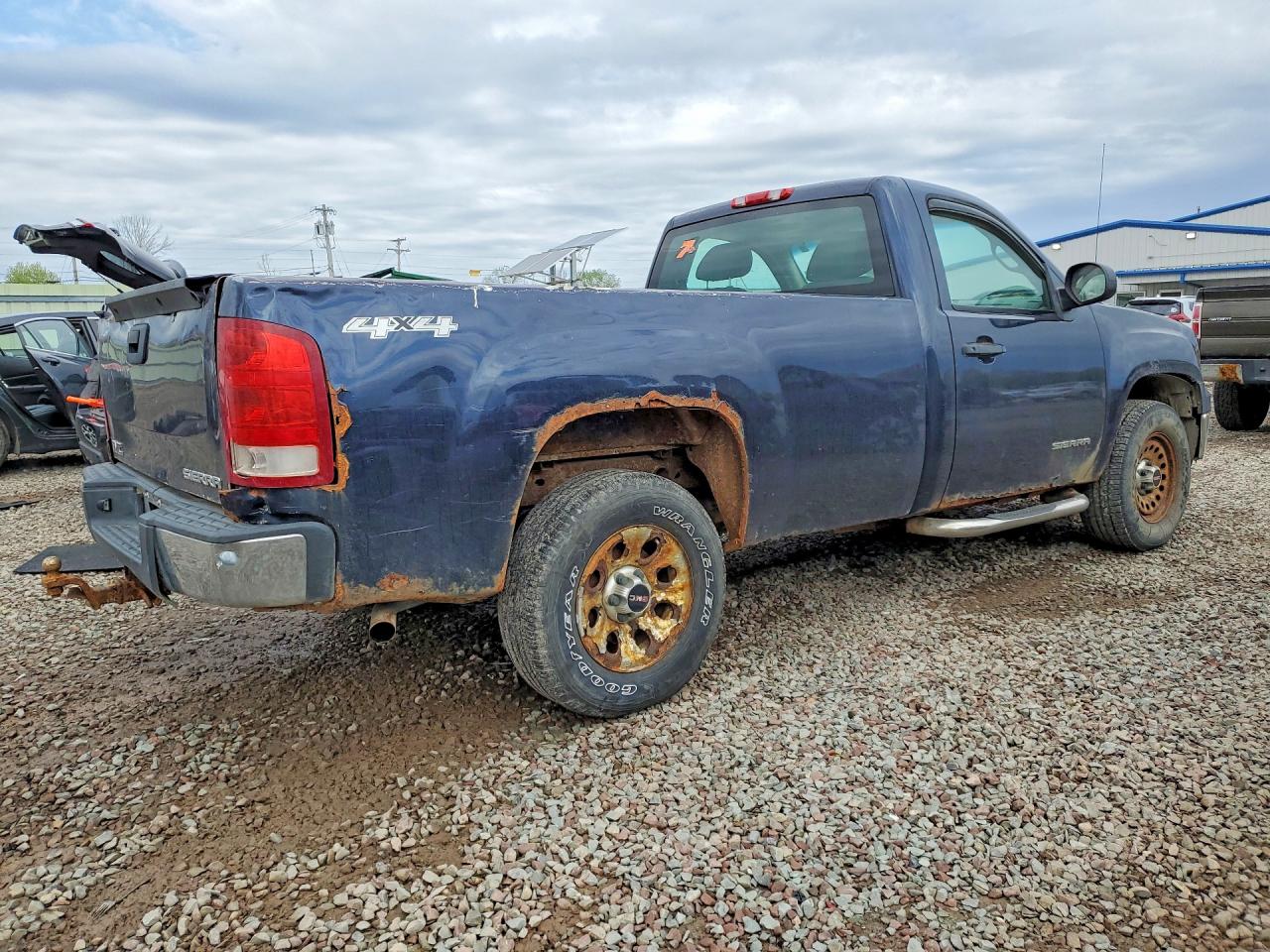 GMC SIERRA 2010 — 4