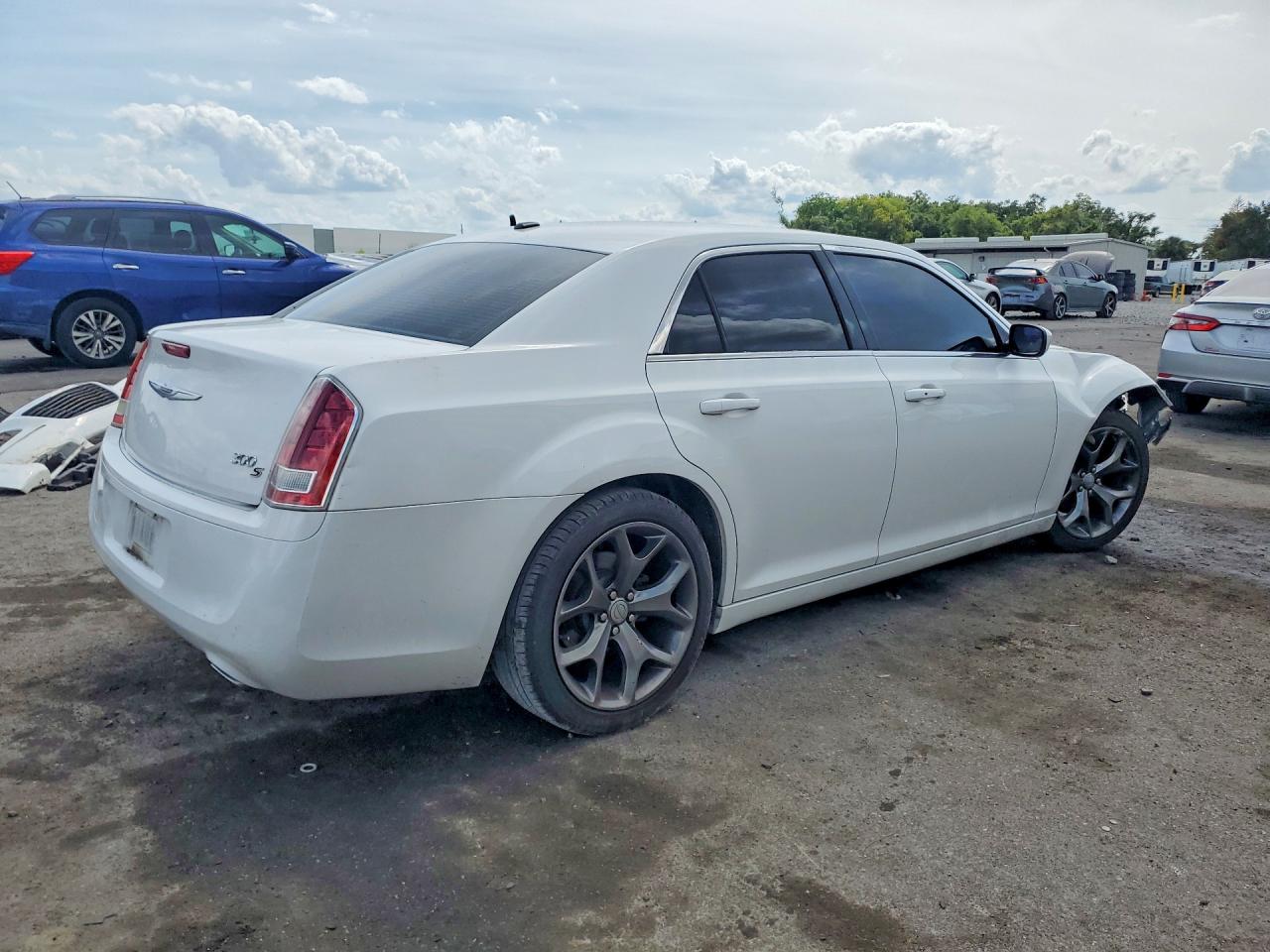 CHRYSLER 300 2014 — 4