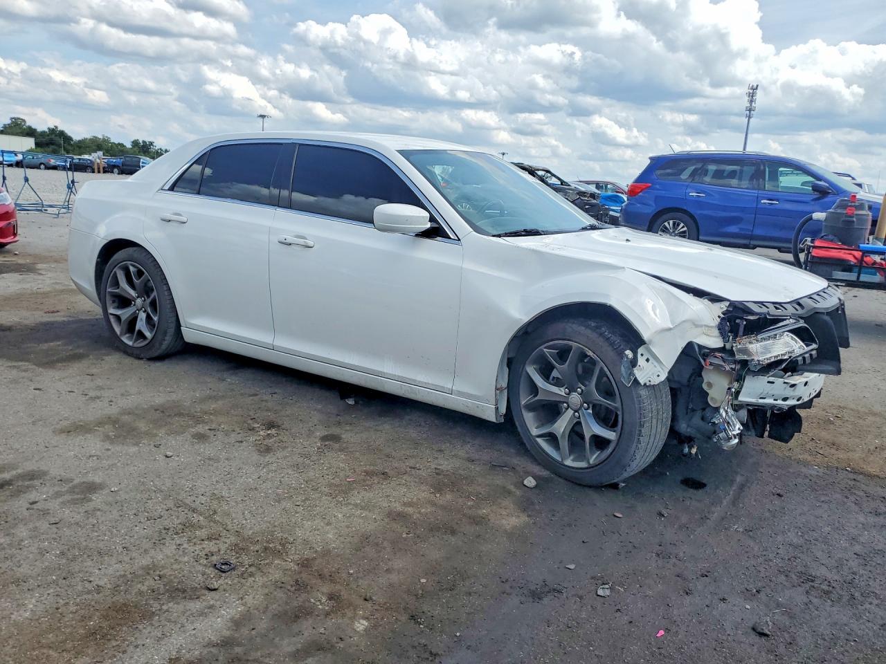 CHRYSLER 300 2014 — 5