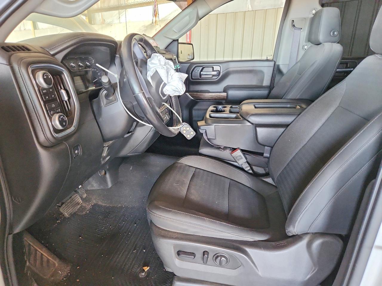 GMC SIERRA 2019 — 8
