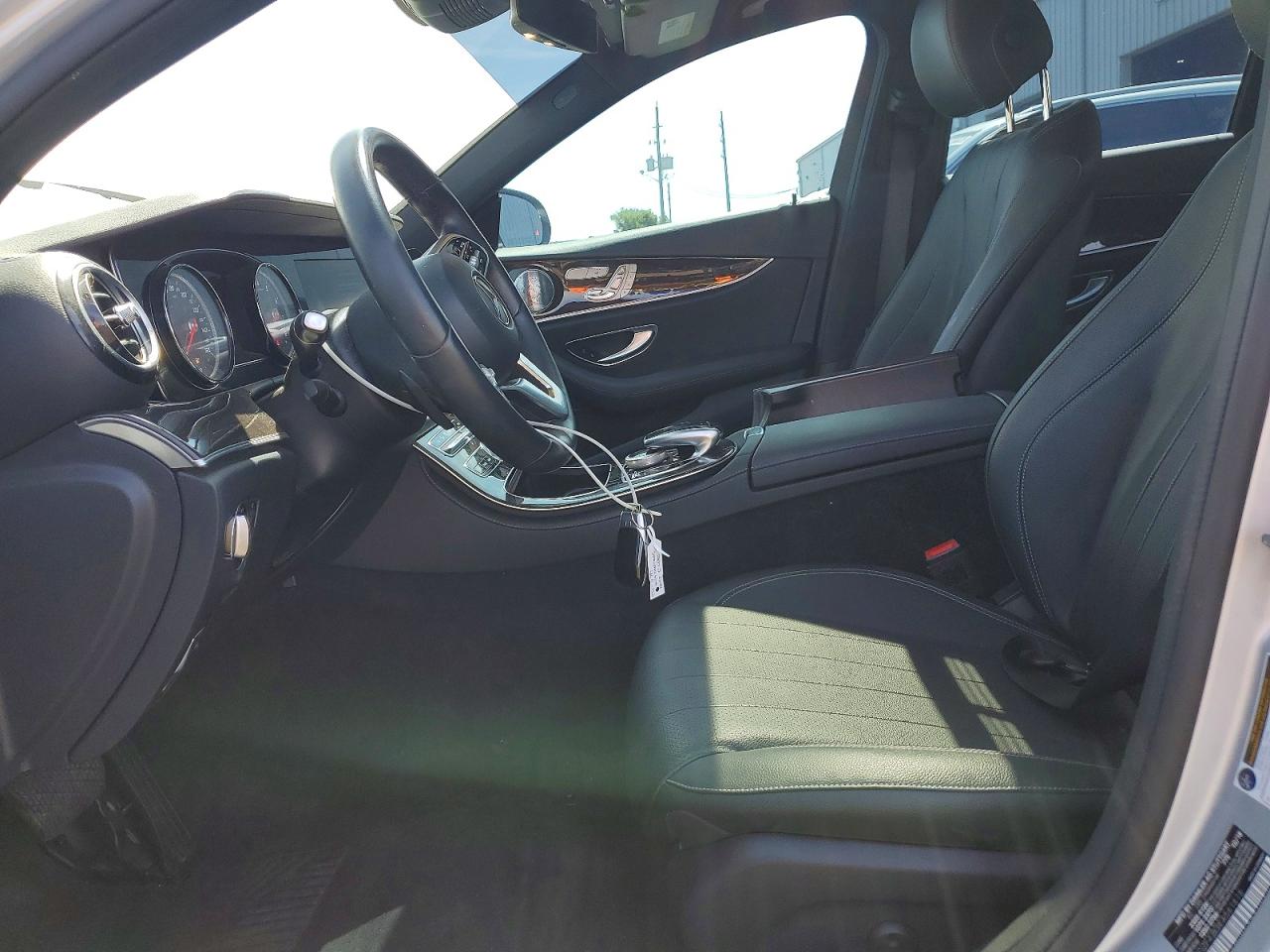MERCEDES-BENZ E 2019 — 8