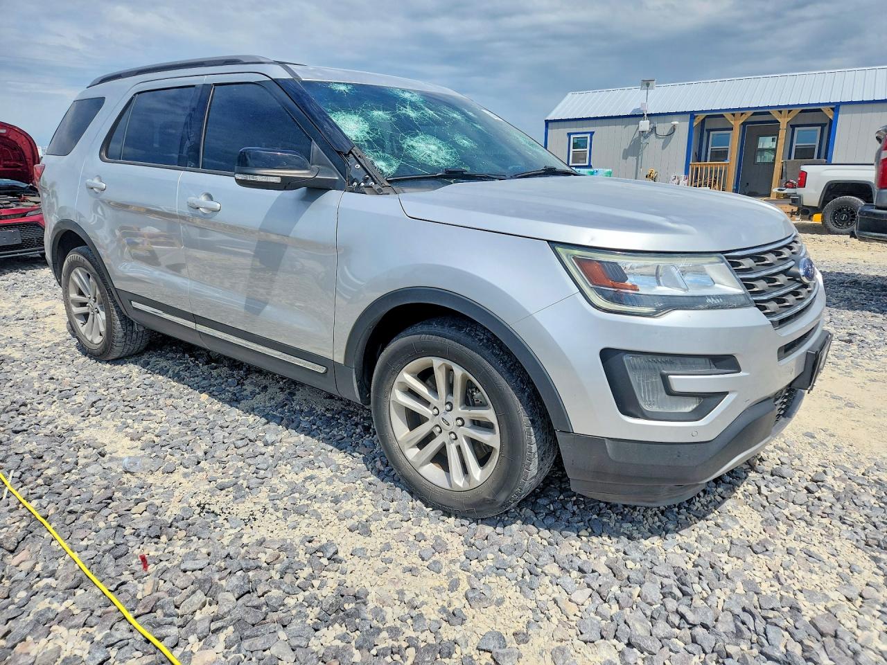 FORD EXPLORER 2017 — 5