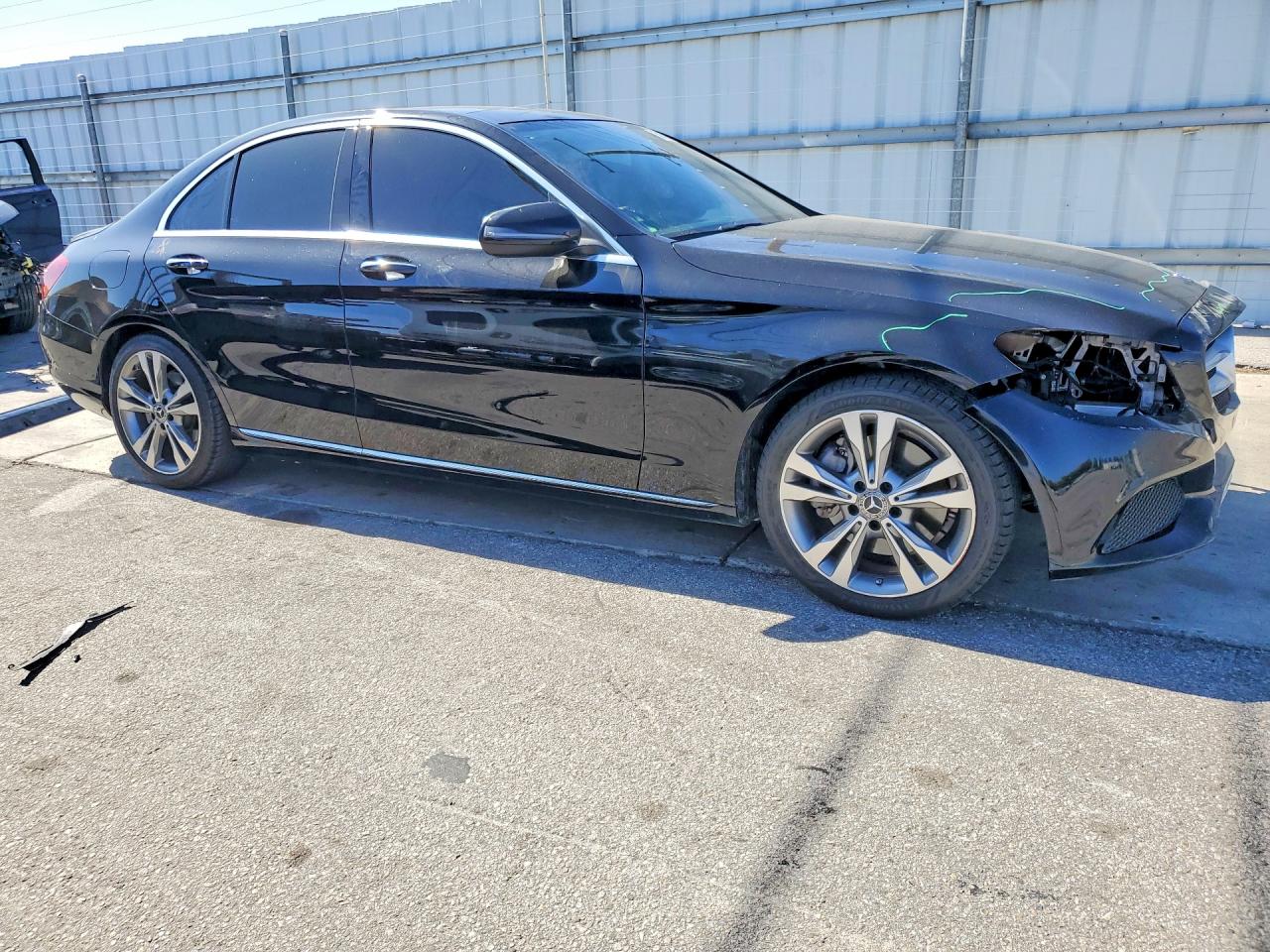 MERCEDES-BENZ C 2017 — 5