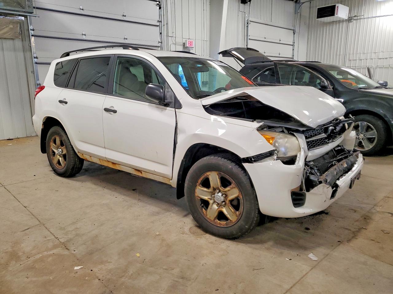 TOYOTA RAV4 2010 — 5