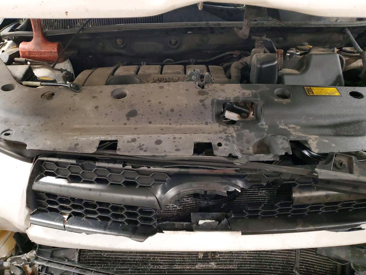 TOYOTA RAV4 2010 — 13
