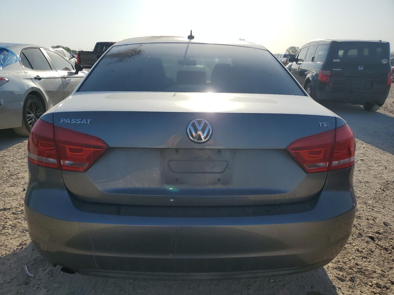 VOLKSWAGEN PASSAT 2015 — 7