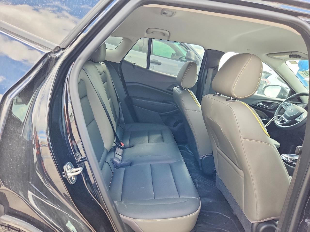 CHEVROLET TRAX 2024 — 11