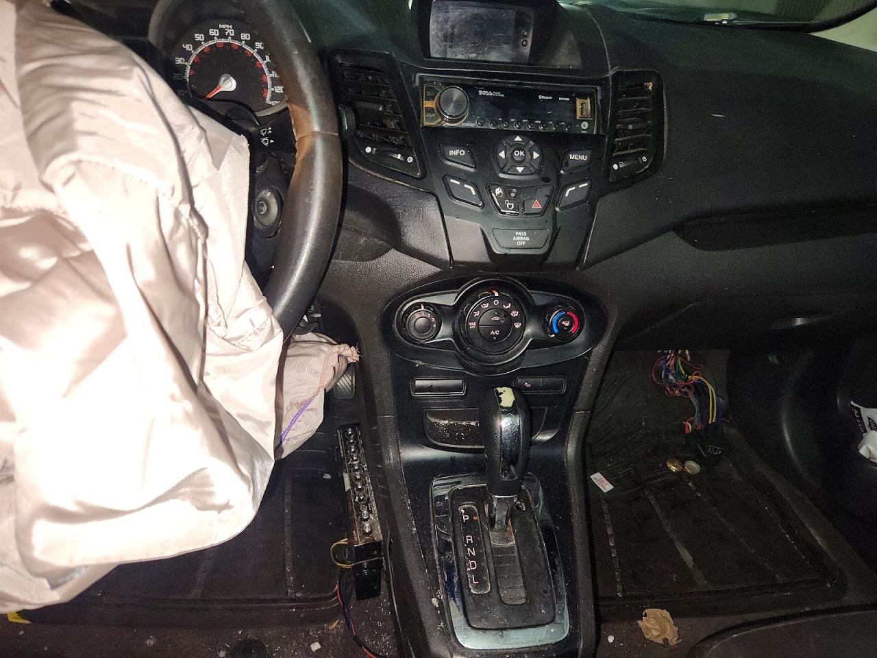 FORD FIESTA 2013 — 8