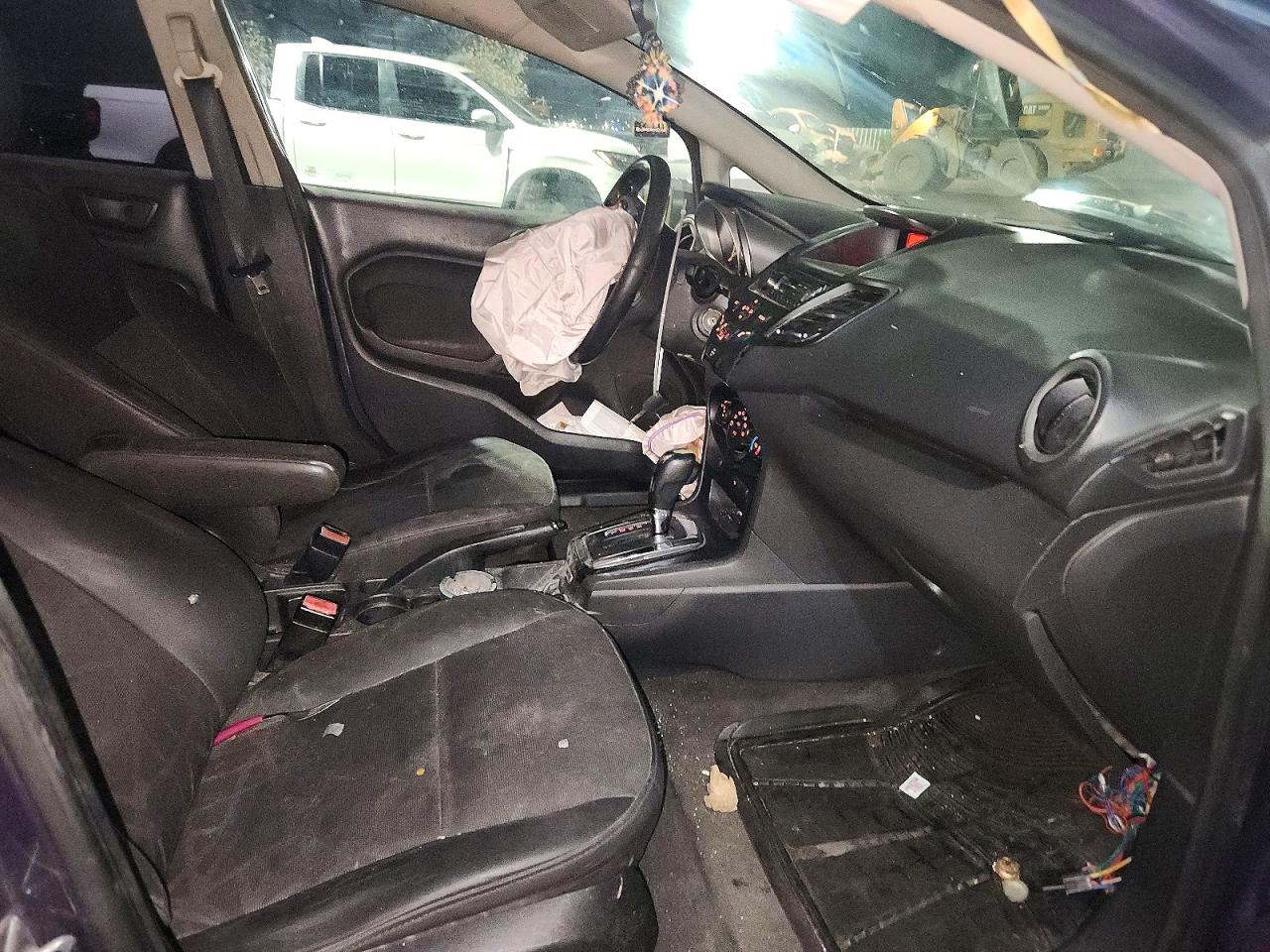FORD FIESTA 2013 — 13