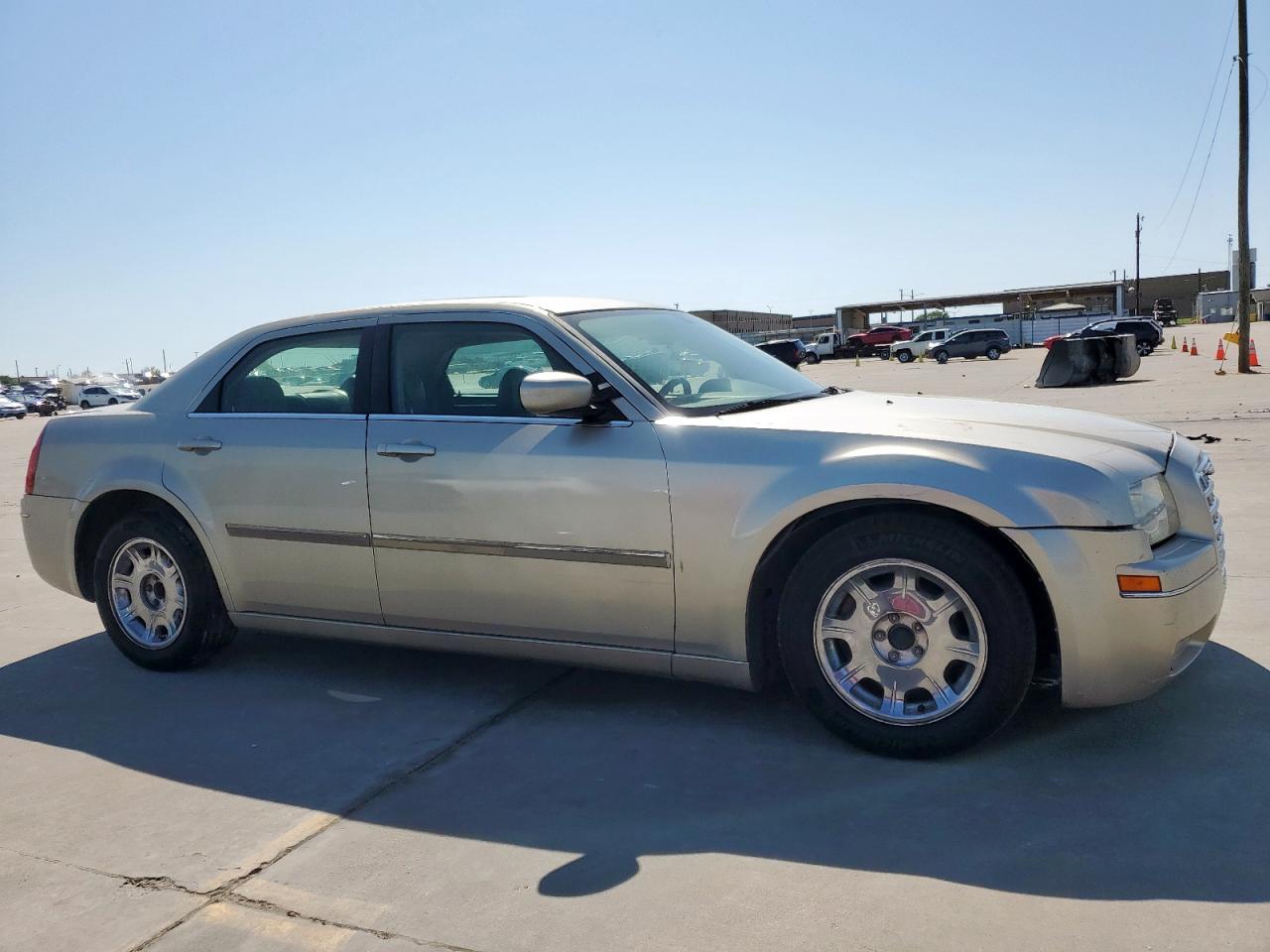 CHRYSLER 300 2007 — 4