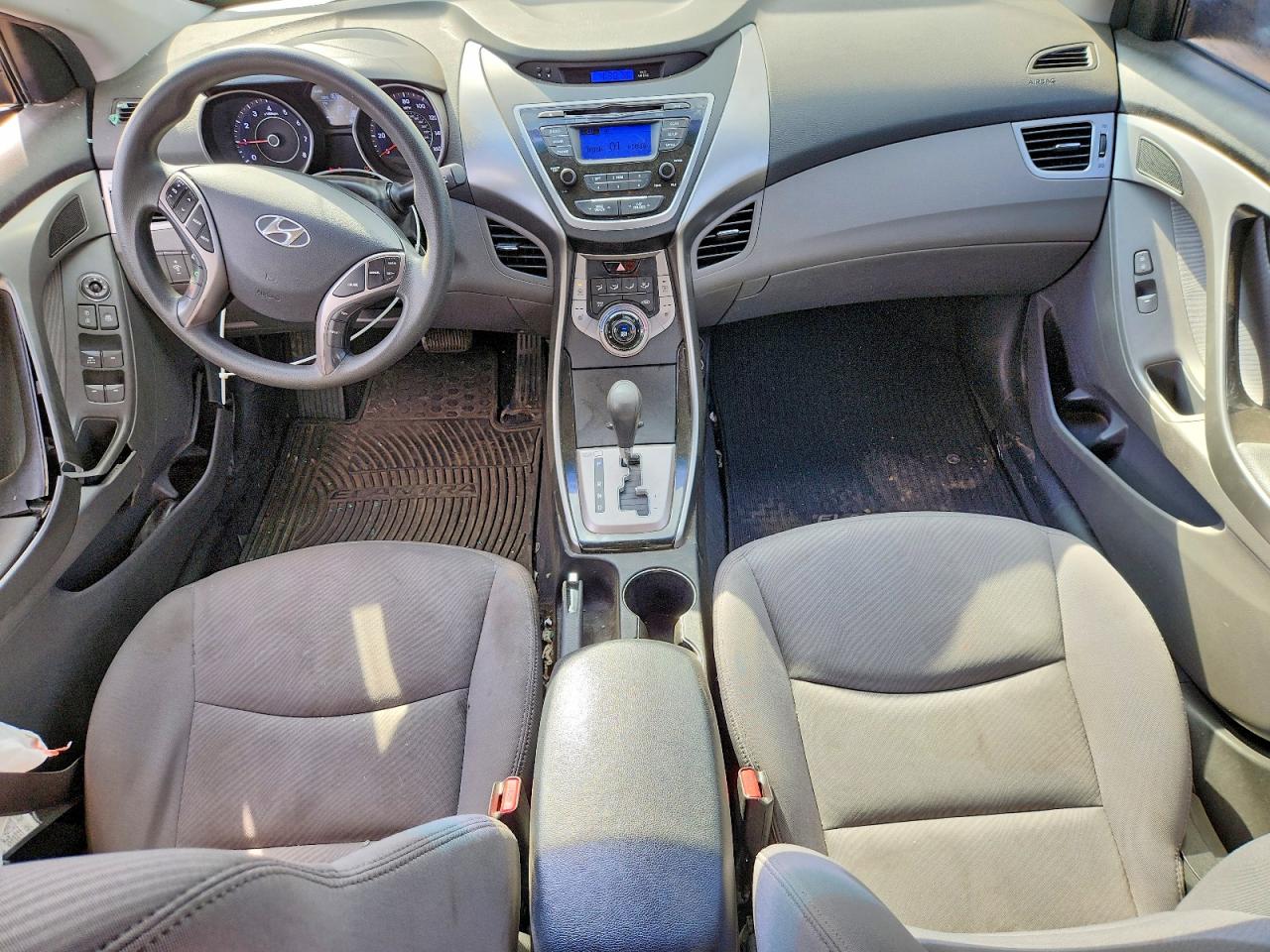 HYUNDAI ELANTRA 2013 — 8