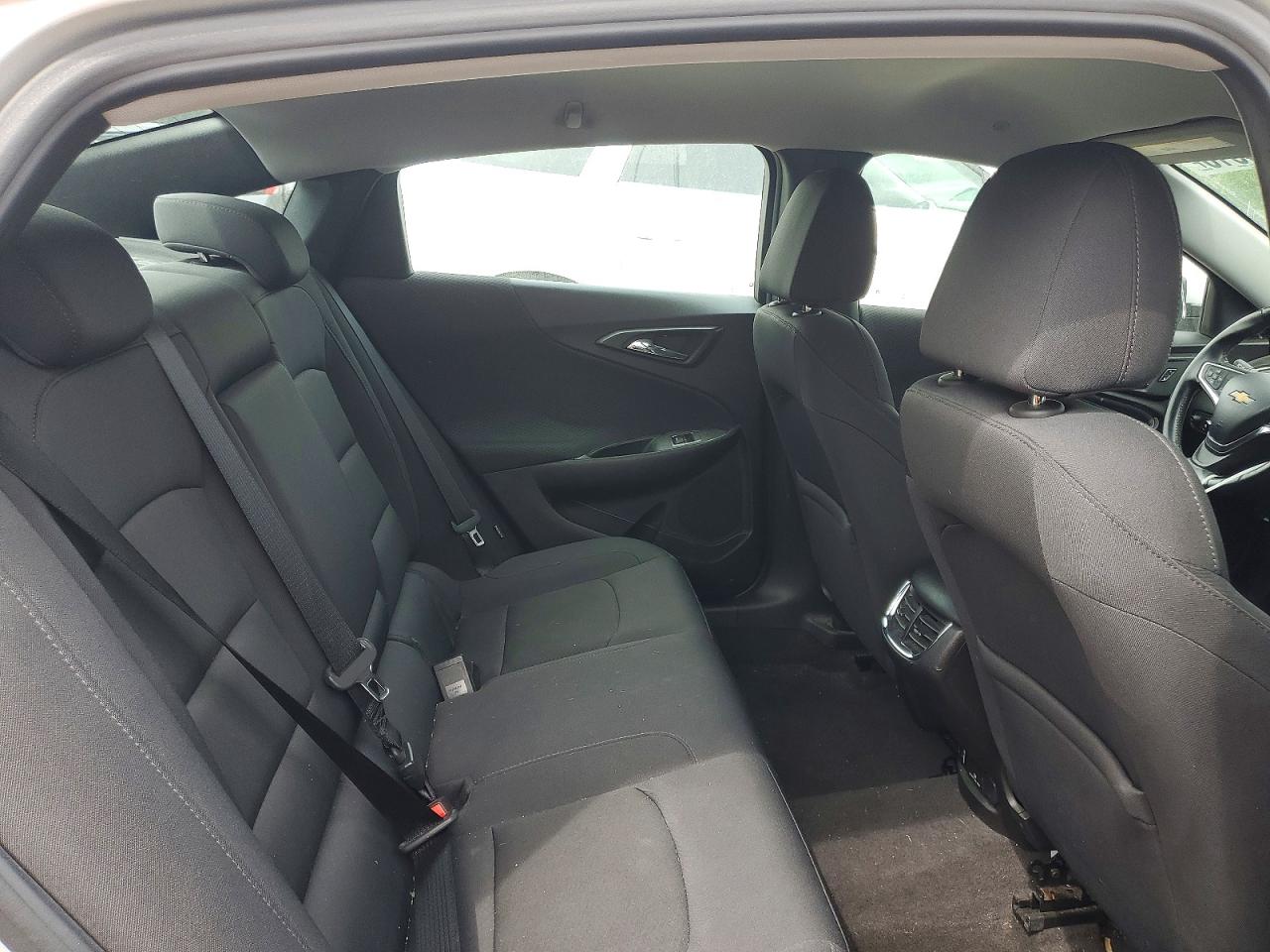 CHEVROLET MALIBU 2016 — 10