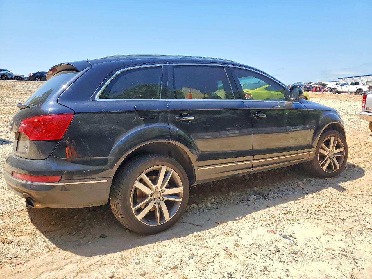 AUDI Q7 2015 — 3