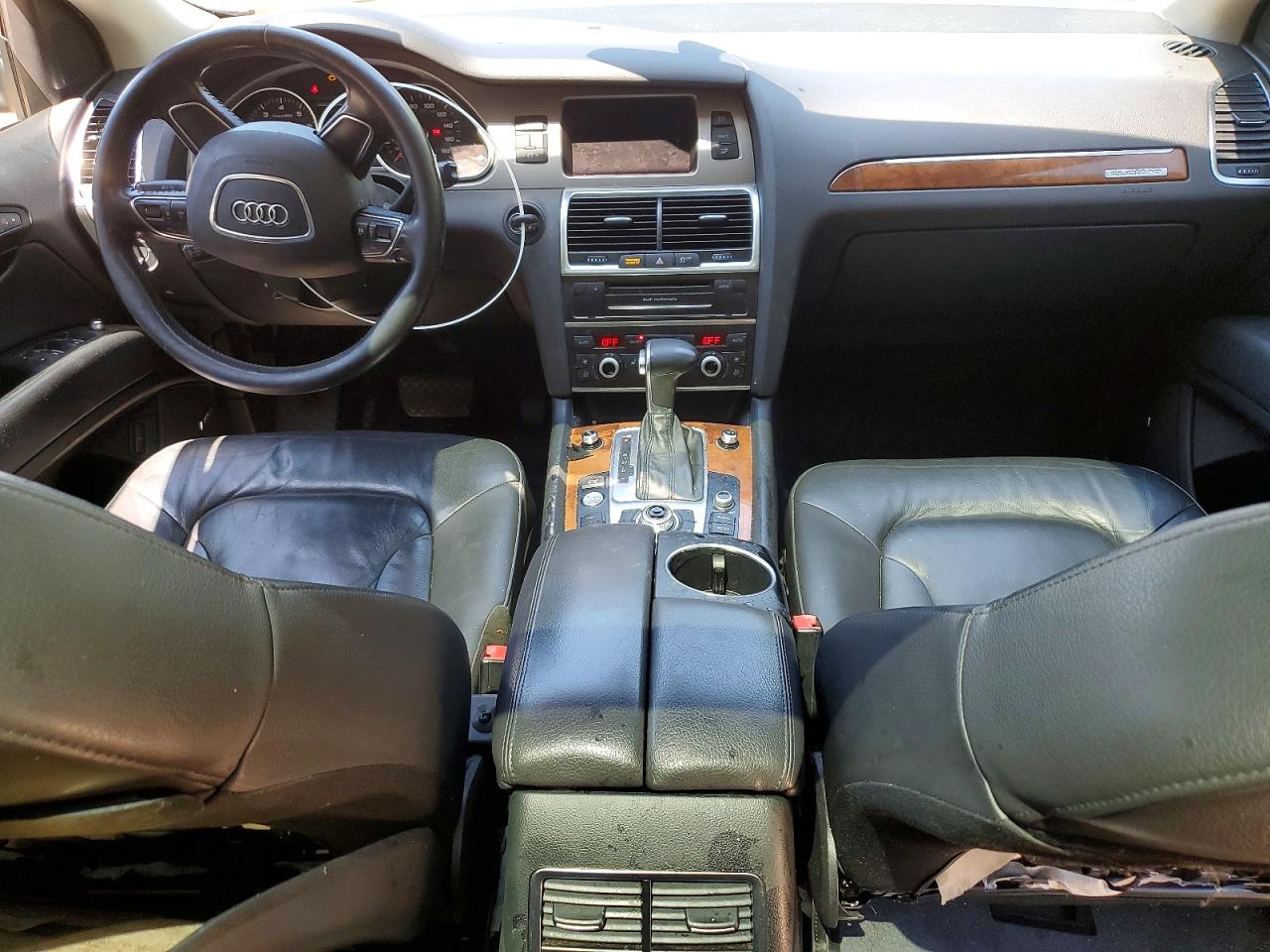 AUDI Q7 2015 — 8