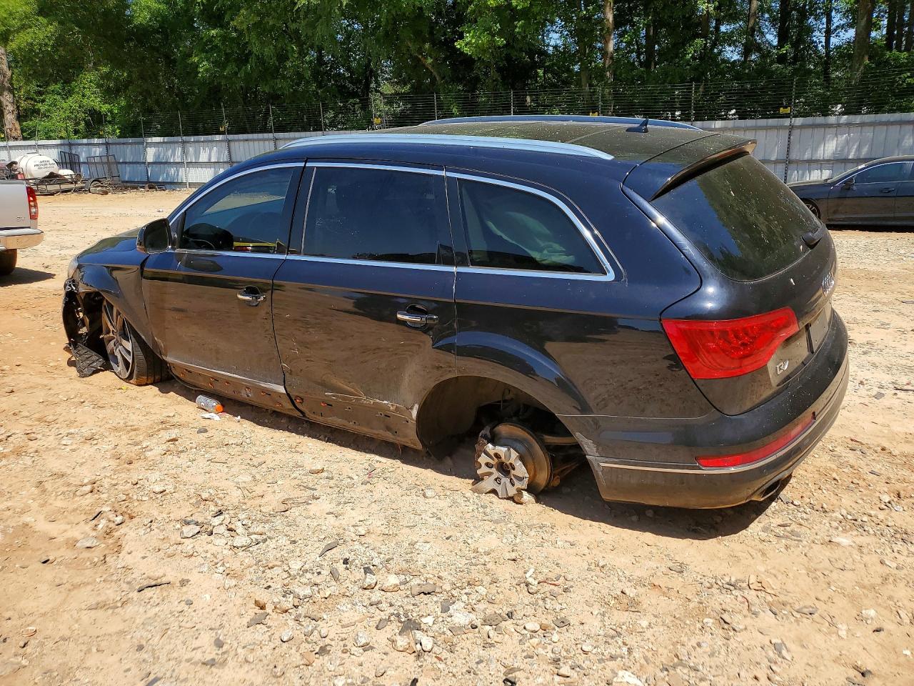 AUDI Q7 2015 — 2