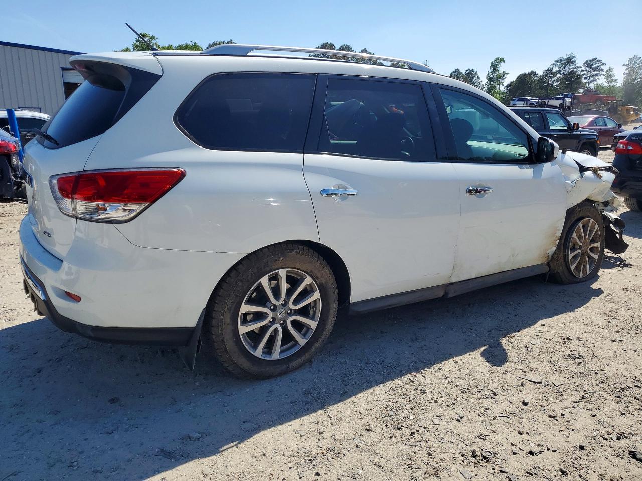 NISSAN PATHFINDER 2015 — 3