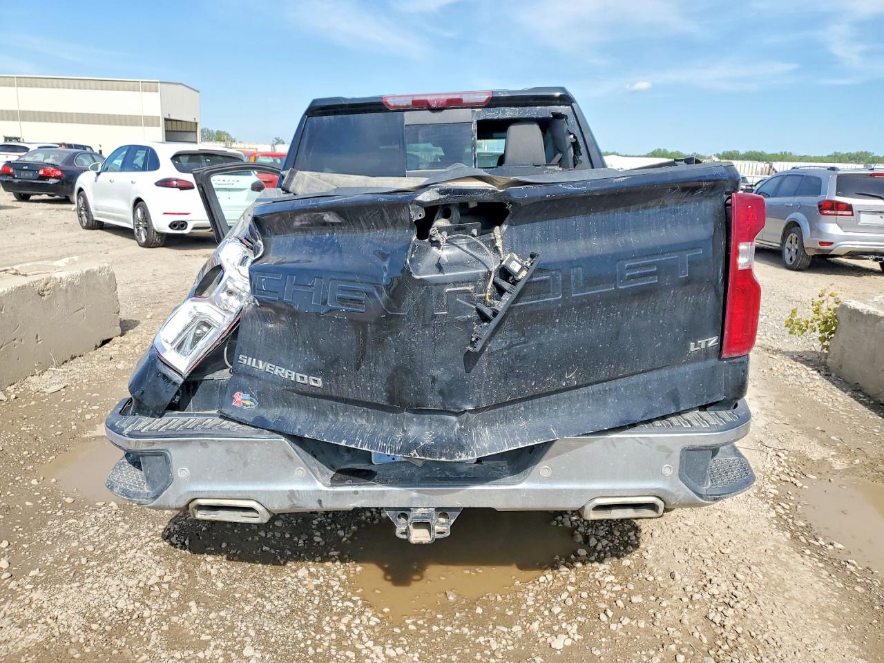 CHEVROLET SILVERADO 2024 — 6