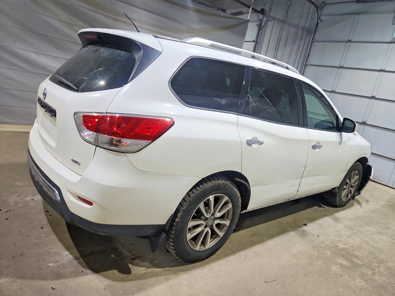 NISSAN PATHFINDER 2015 — 3