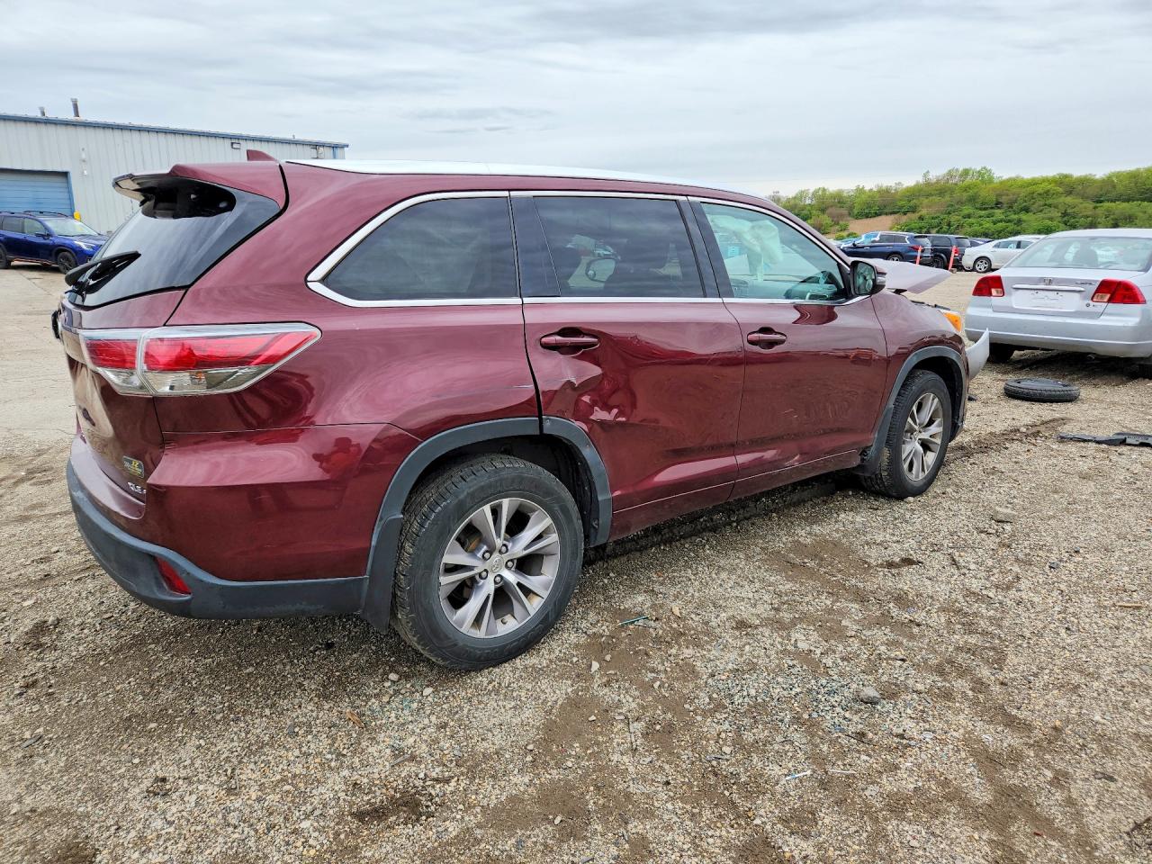 TOYOTA HIGHLANDER 2015 — 3