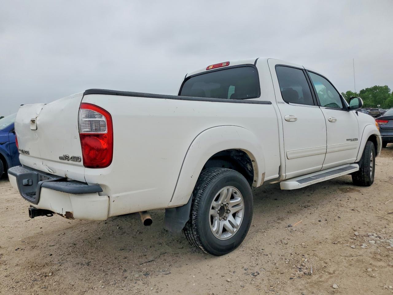 TOYOTA TUNDRA 2004 — 3