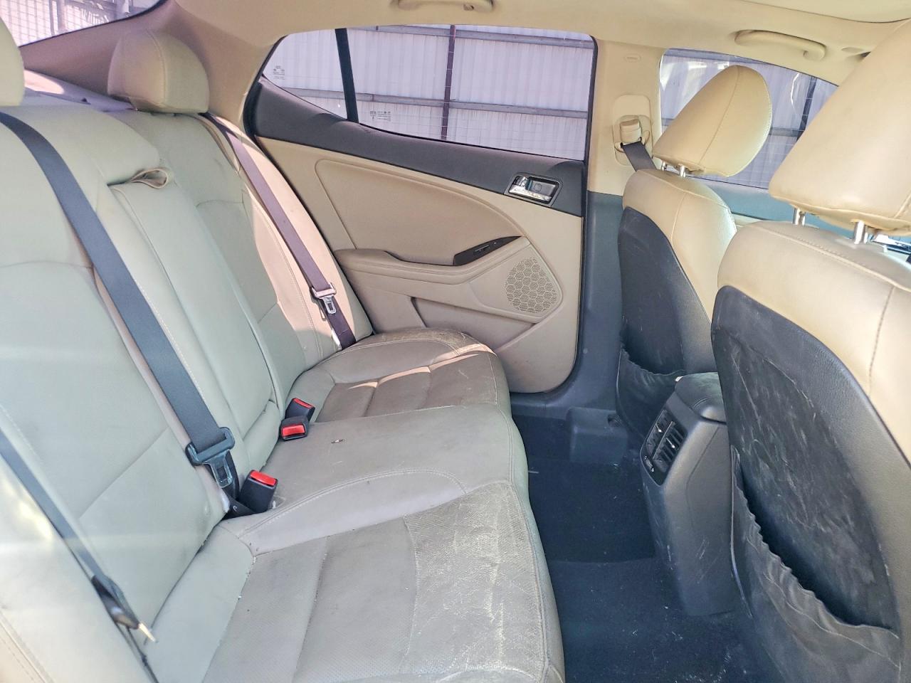 KIA OPTIMA 2012 — 10
