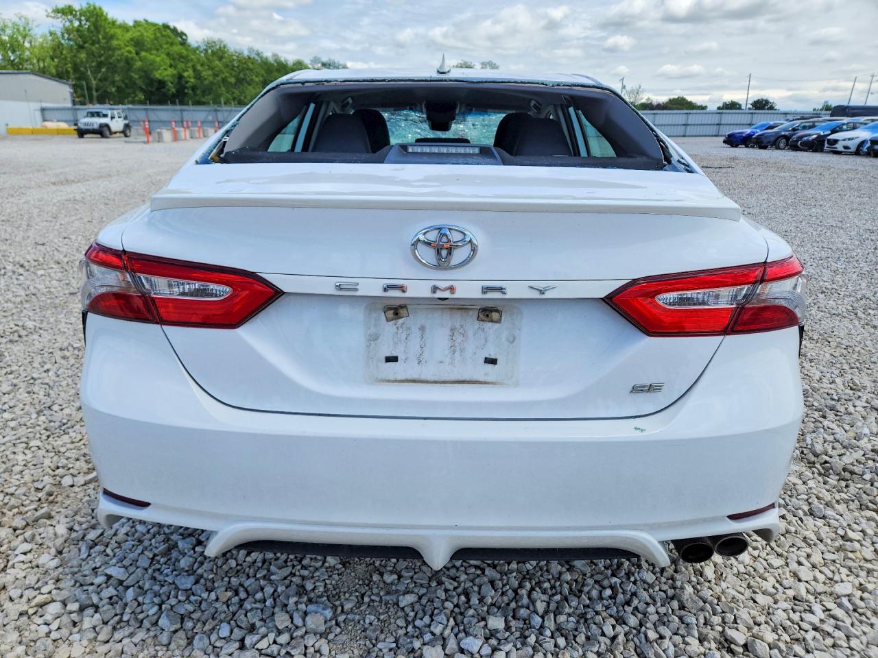 TOYOTA CAMRY 2019 — 6