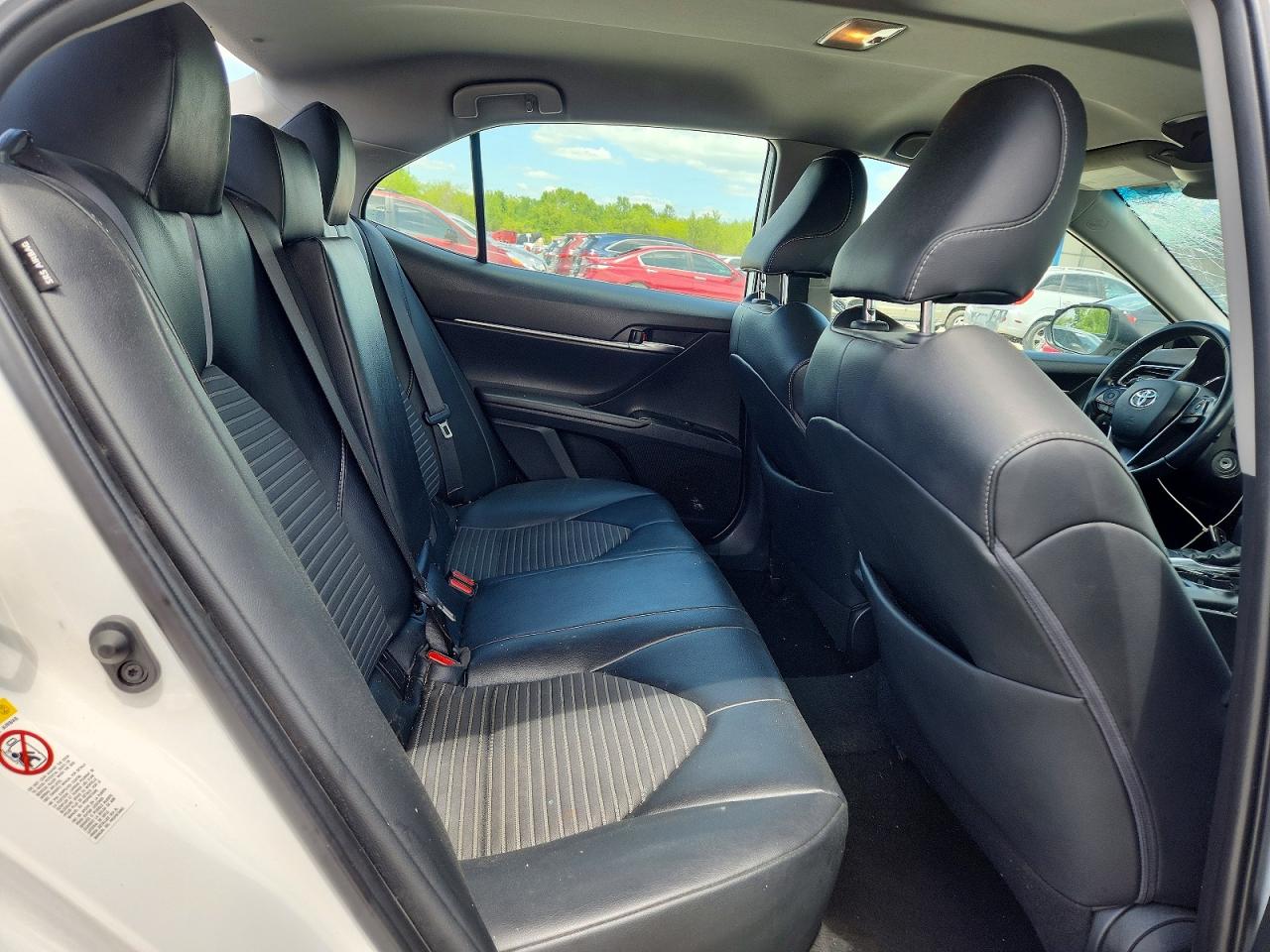 TOYOTA CAMRY 2019 — 10