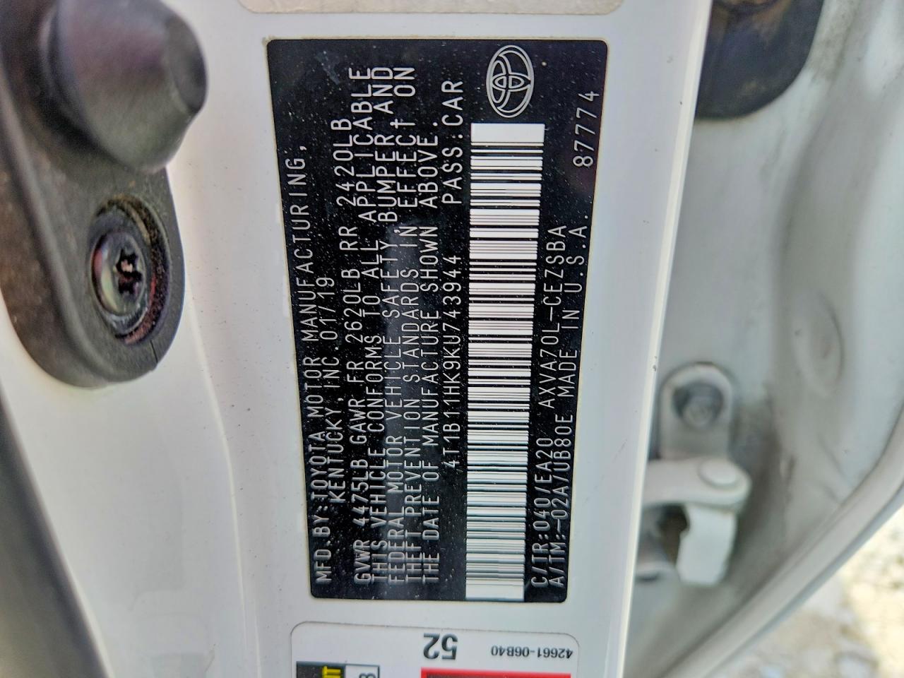 TOYOTA CAMRY 2019 — 12