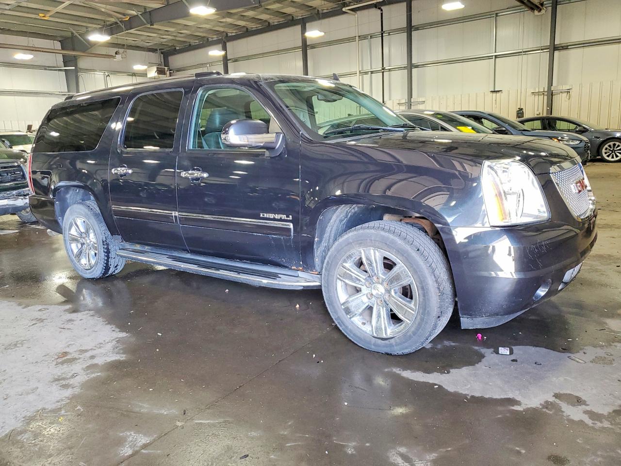 GMC YUKON XL 2011 — 4