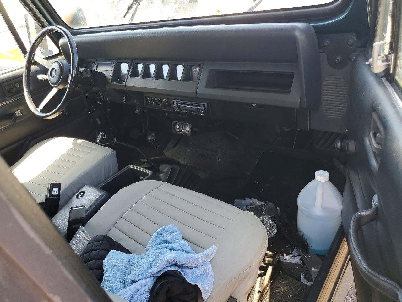JEEP WRANGLER 1995 — 8