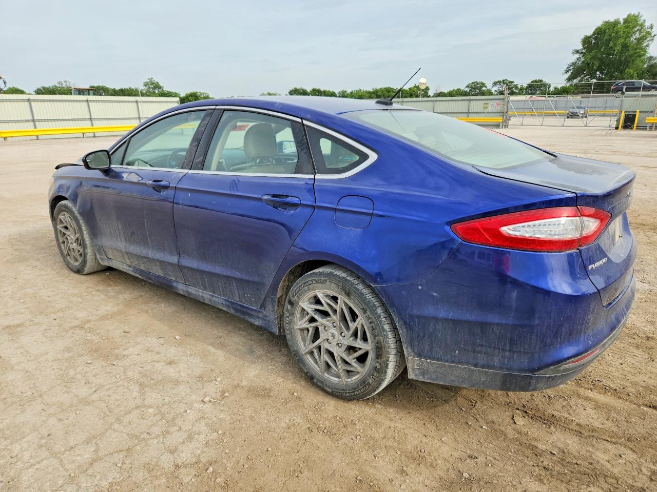 FORD FUSION 2016 — 2