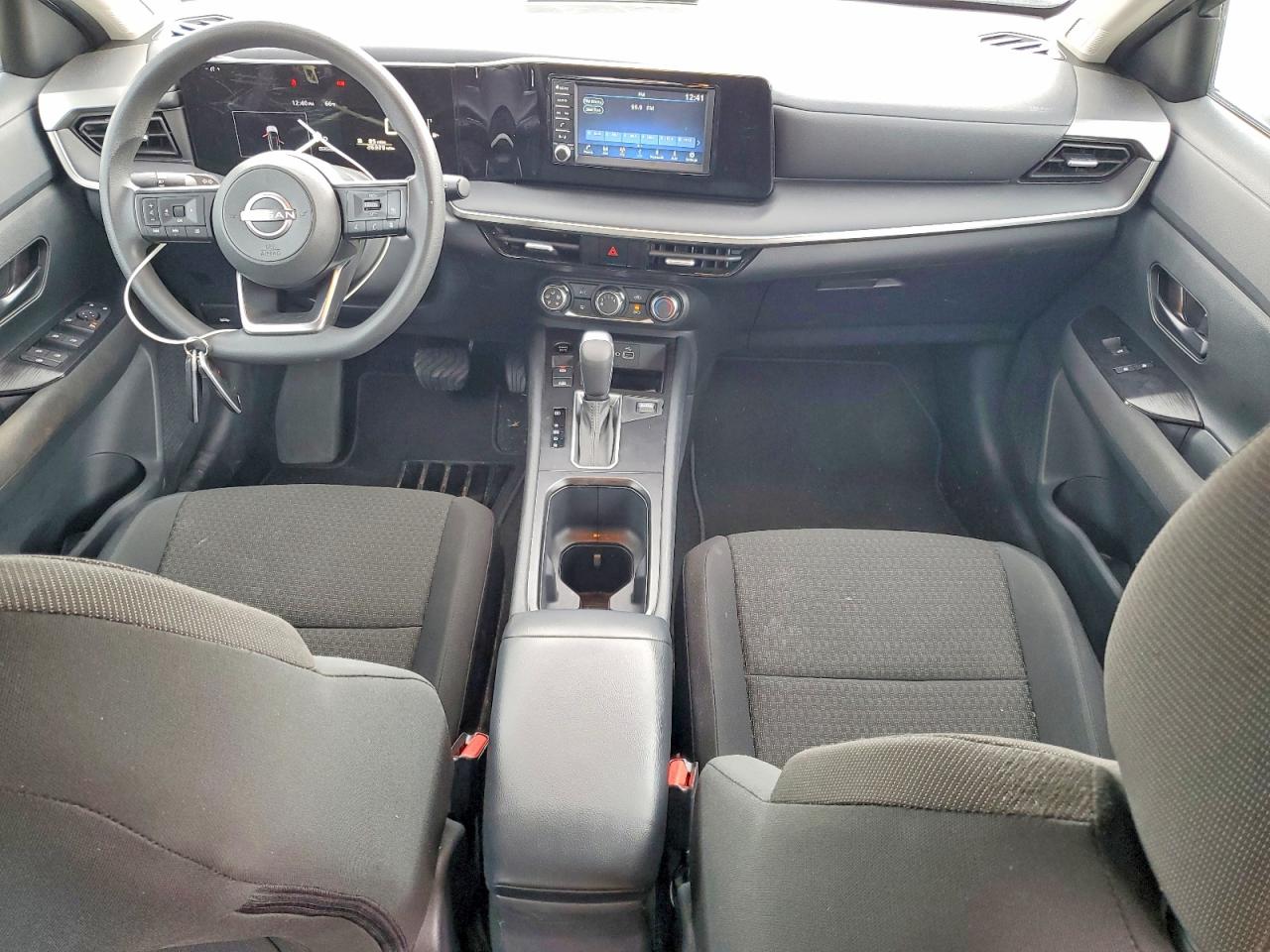 NISSAN KICKS 2025 — 8