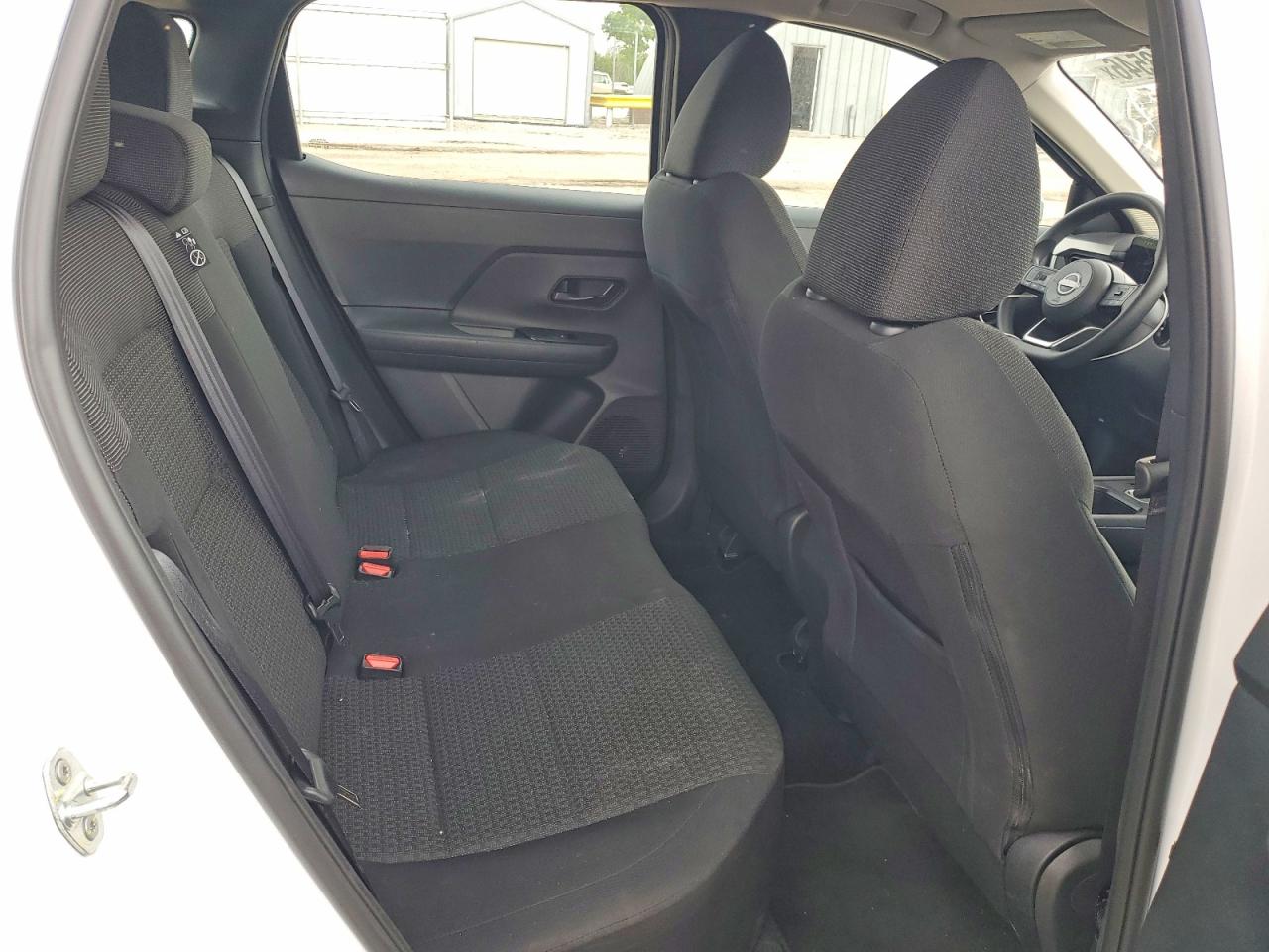 NISSAN KICKS 2025 — 10