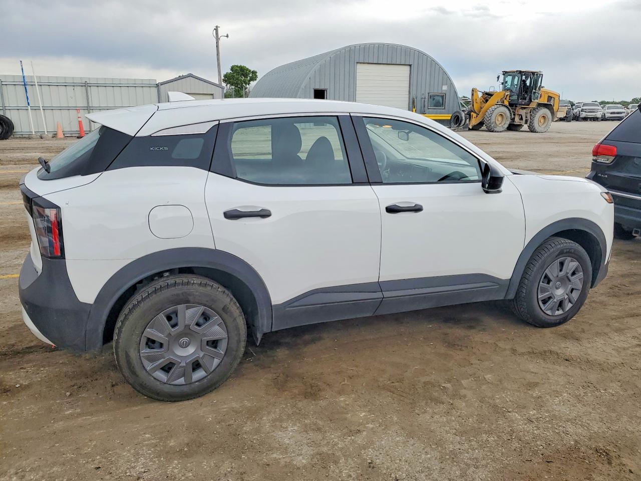 NISSAN KICKS 2025 — 3