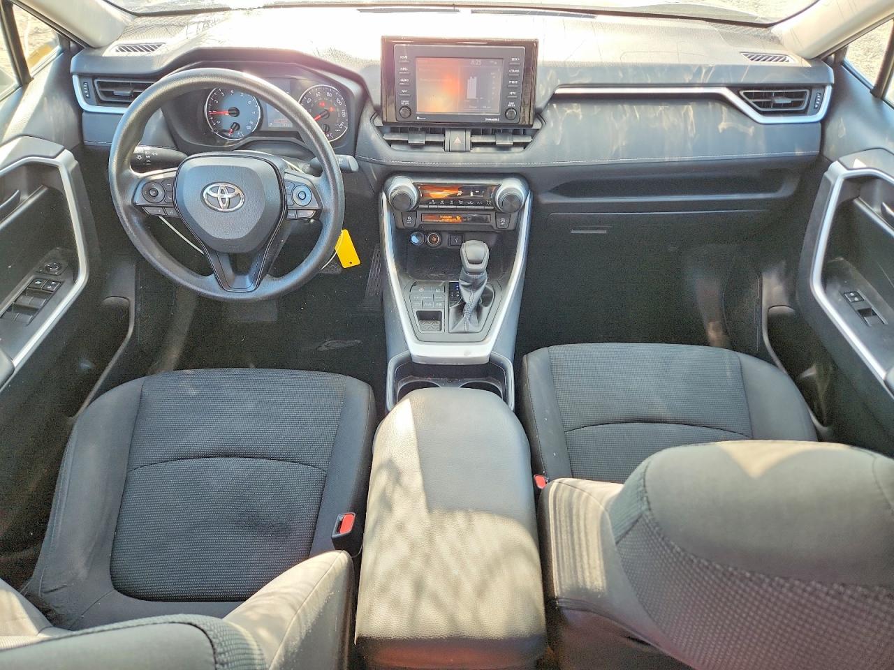 TOYOTA RAV4 2021 — 8