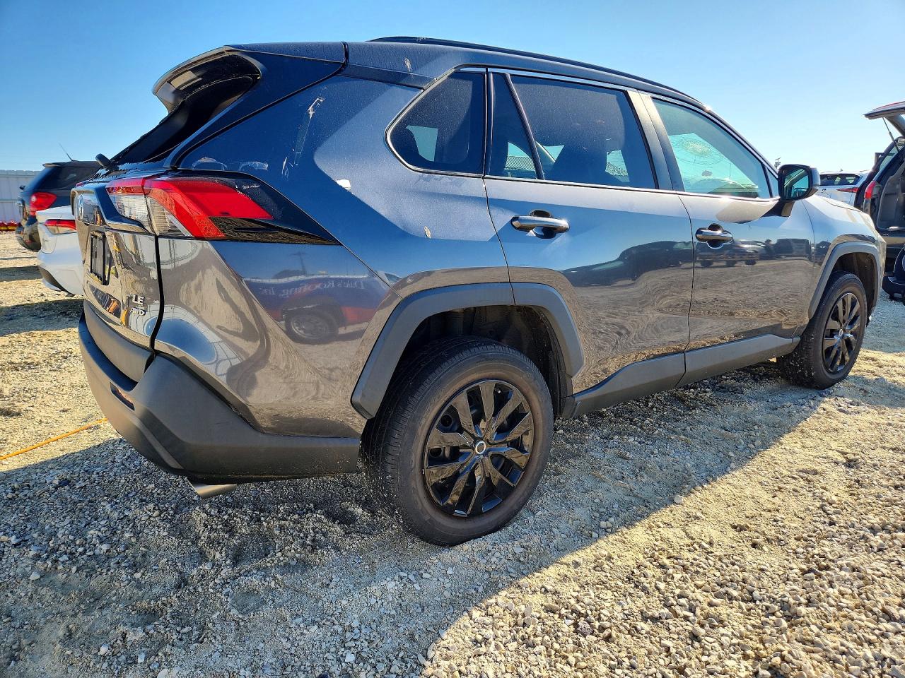 TOYOTA RAV4 2021 — 3