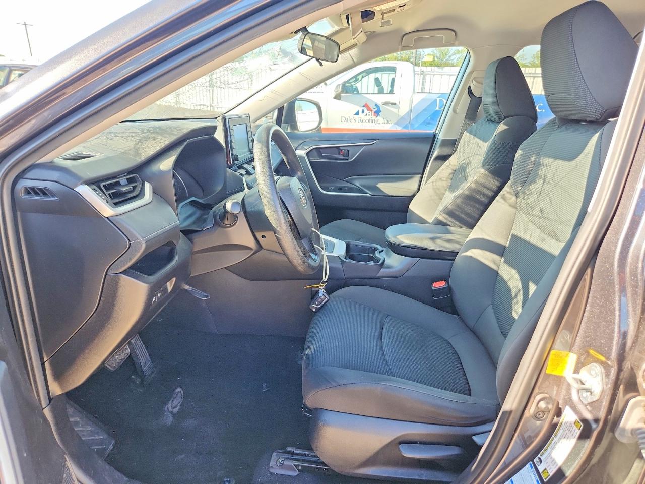TOYOTA RAV4 2021 — 7