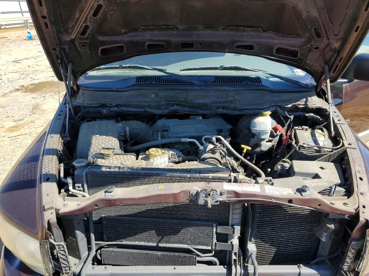 DODG RAM 1500 2005 — 11