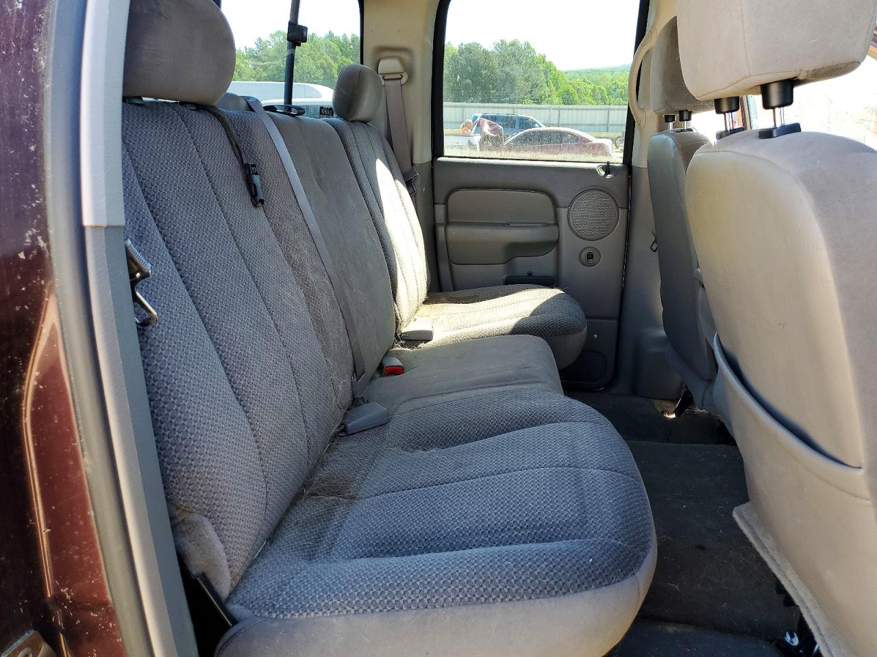 DODG RAM 1500 2005 — 10