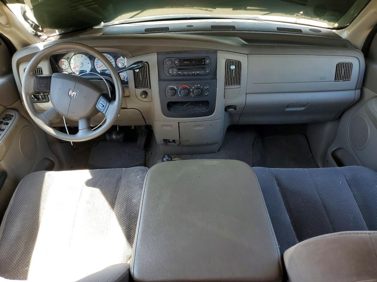 DODG RAM 1500 2005 — 8
