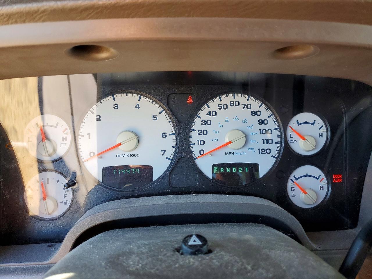 DODG RAM 1500 2005 — 9