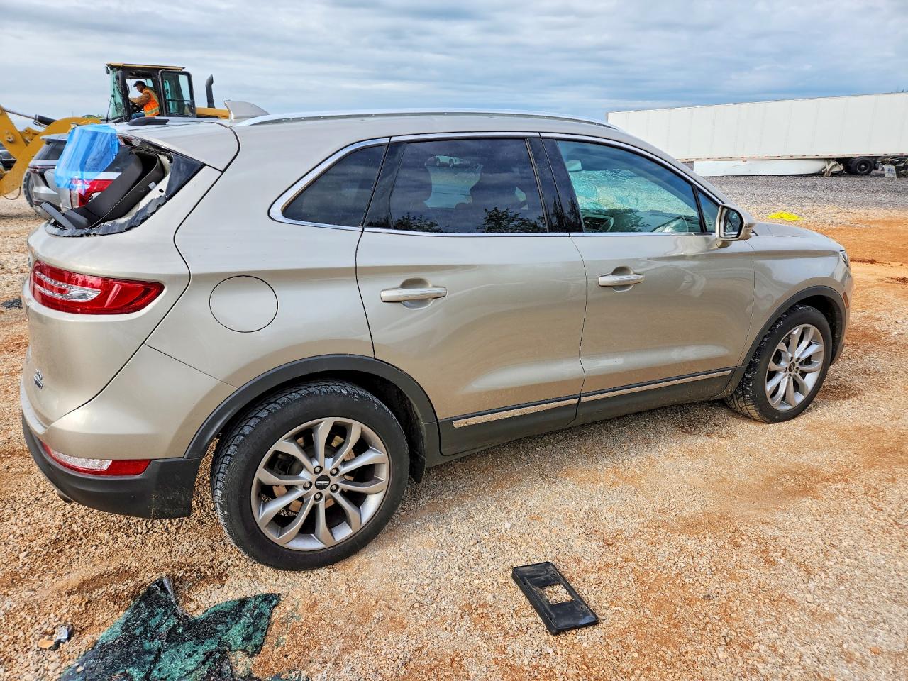 LINCOLN MKC 2015 — 3