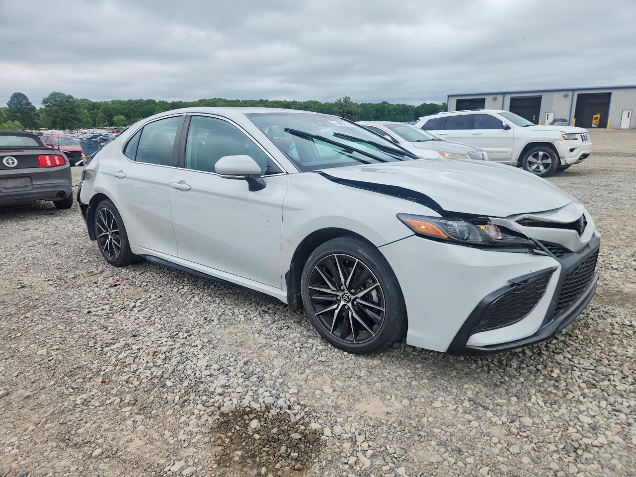 TOYOTA CAMRY 2022 — 4