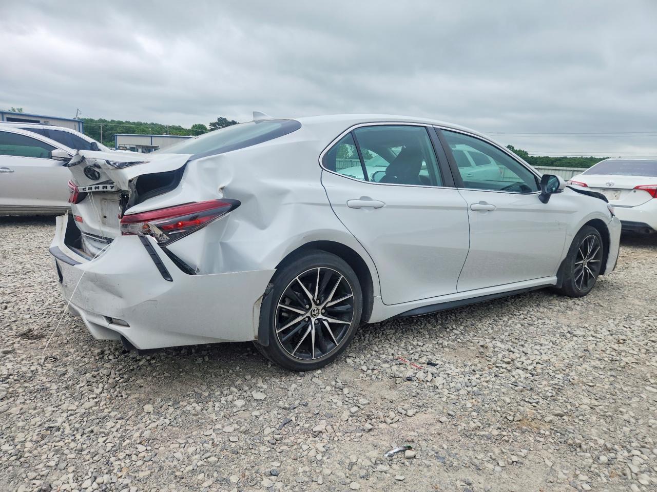 TOYOTA CAMRY 2022 — 3