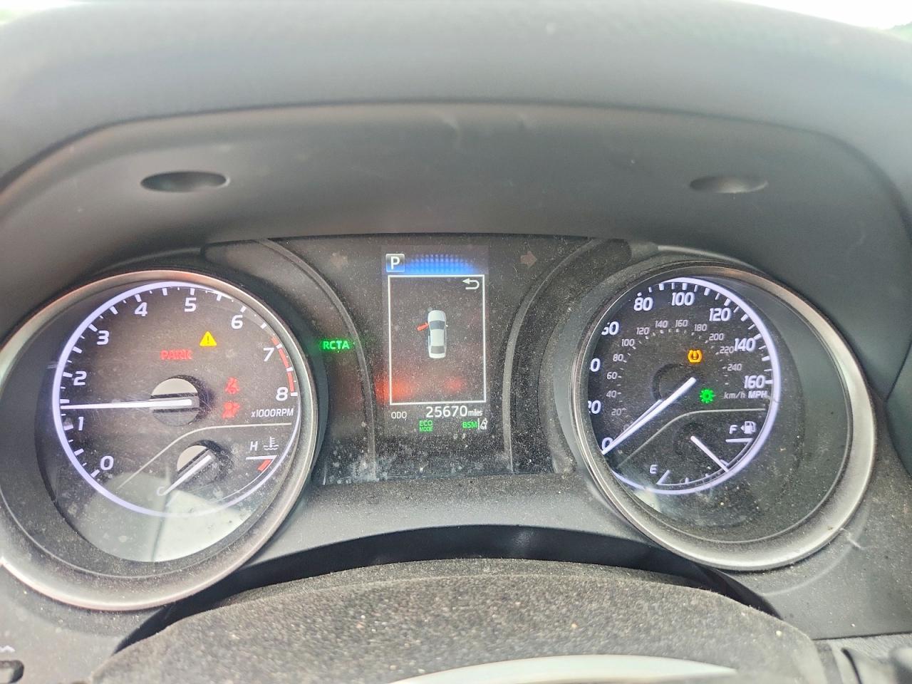 TOYOTA CAMRY 2022 — 9